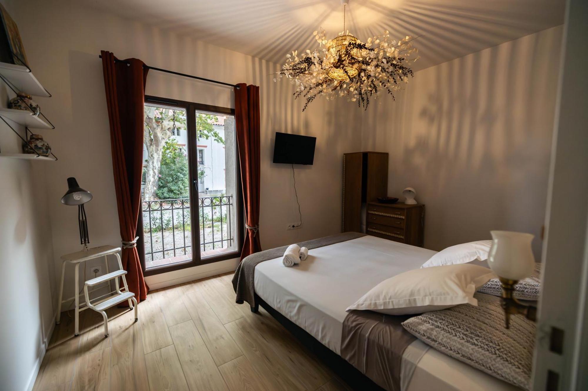 Gites Du Castell De Bles Saint-Genis-des-Fontaines Room photo